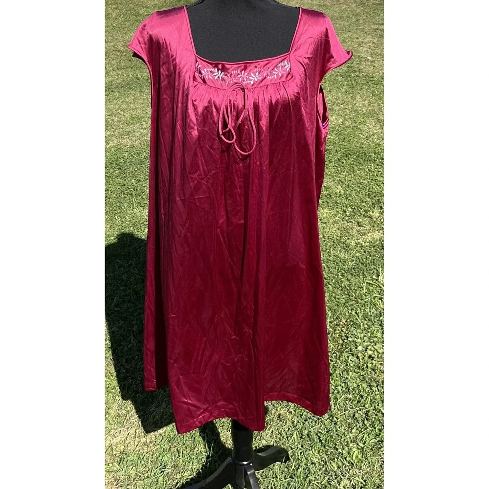 Vintage JCPenney Nightgown Robe Set Womens XXL Burgundy Embroidered Made USA 90s